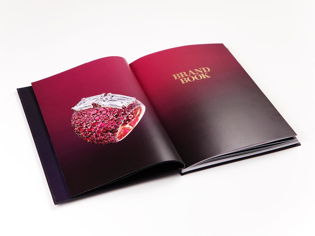 Metadesign Degrisogono Brandbook Design