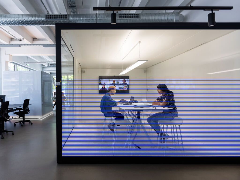 FLX 17 Half Width Office Interior 2560x1440